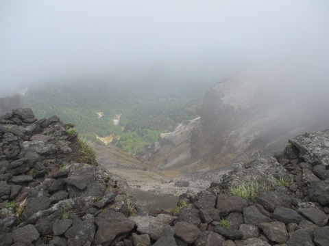 IMG_2858硫黄岳爆裂火口