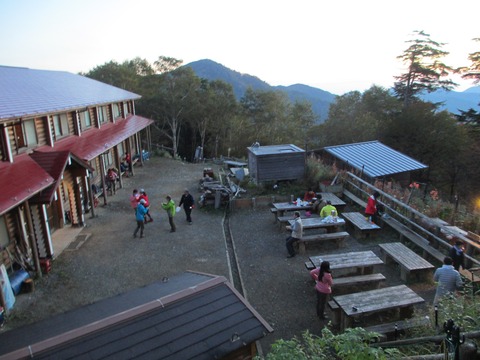 IMG_3192朝５時の雲取山荘