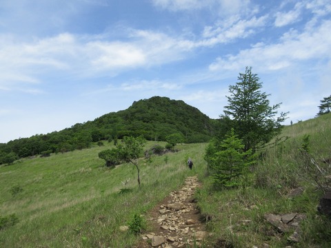 IMG_0542乾徳山手前のピーク
