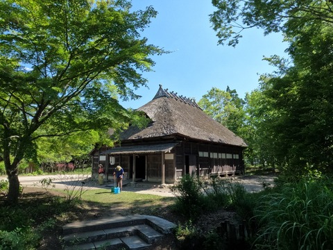 GOPR1491公園に移設された古民家