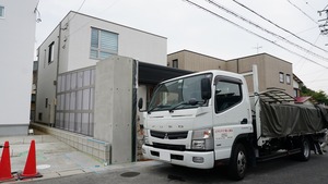 (2)