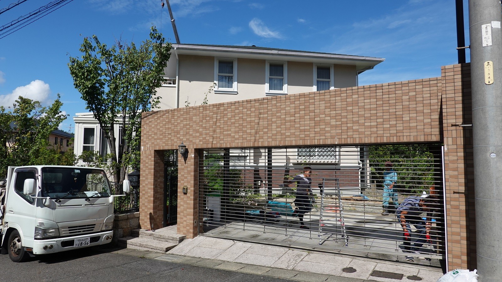 長久手市 Rcシャッターゲートの拡張 お色直し工事です 愛知県の外構ショップ Wise Gallery ワイズギャラリー エクステリア日記 長久手市 Rcシャッターゲートの拡張 お色直し工事です 愛知県の外構ショップ Wise Gallery ワイズギャラリー エクステリア日記