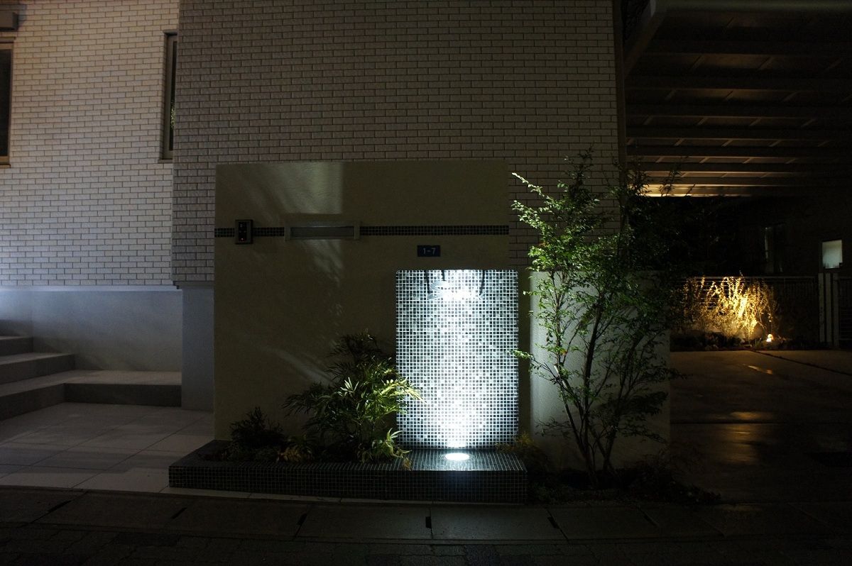 ライトアップの美しいスタイリッシュモダン外構です 愛知県の外構ショップ Wise Gallery ワイズギャラリー エクステリア日記