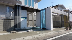 (2)