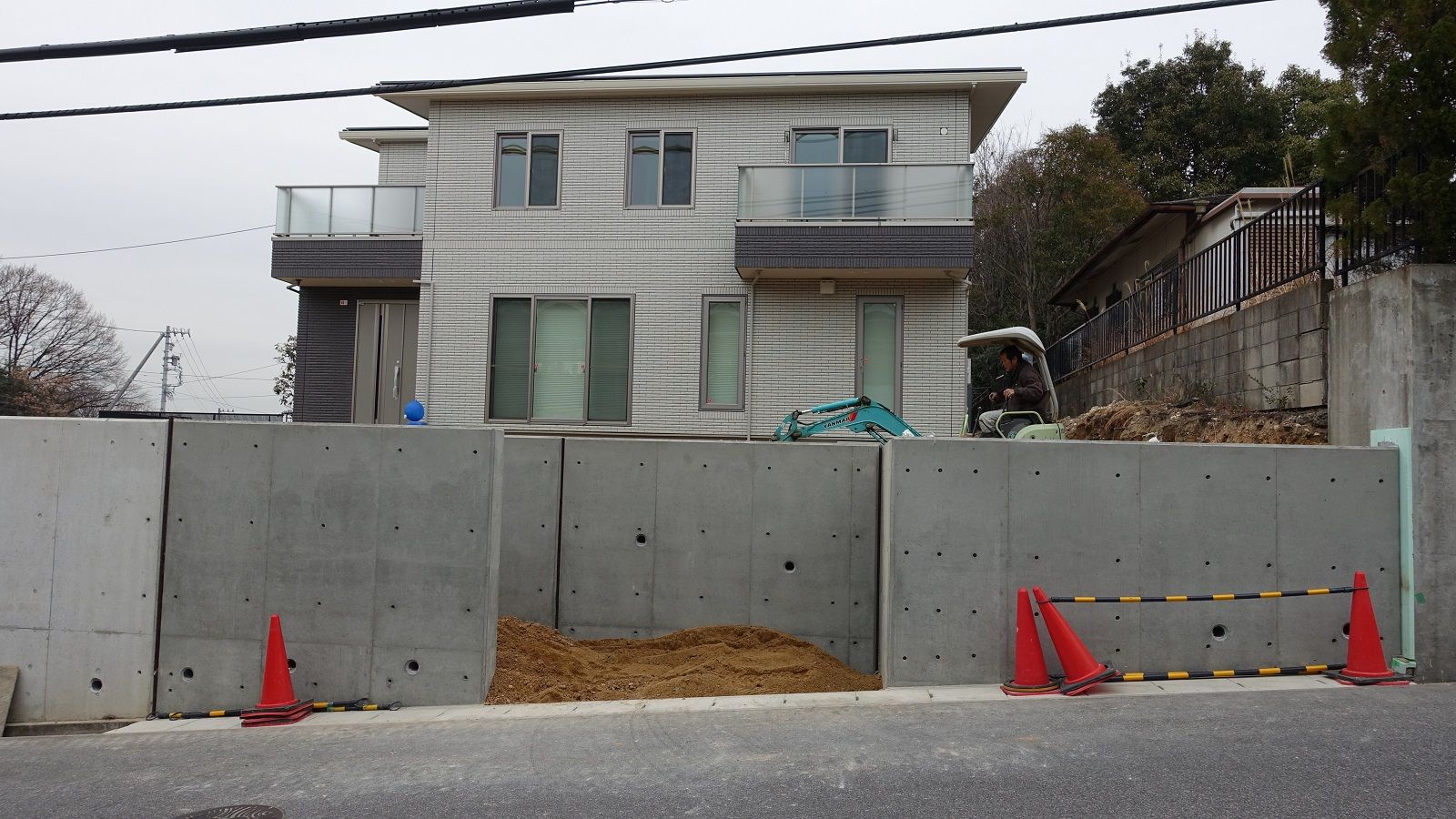 名古屋市千種区 名古屋市型rc擁壁工事の完成です 愛知県の外構ショップ Wise Gallery ワイズギャラリー エクステリア日記 名古屋市千種区 名古屋市型rc擁壁工事の完成です 愛知県の外構ショップ Wise Gallery ワイズギャラリー エクステリア日記