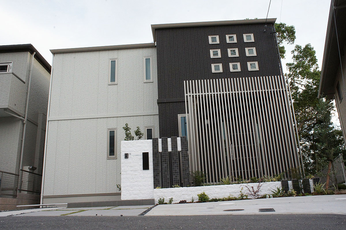 トヨタホームのスタイリッシュなオープン外構が完成しました 愛知県の外構ショップ Wise Gallery ワイズギャラリー エクステリア日記