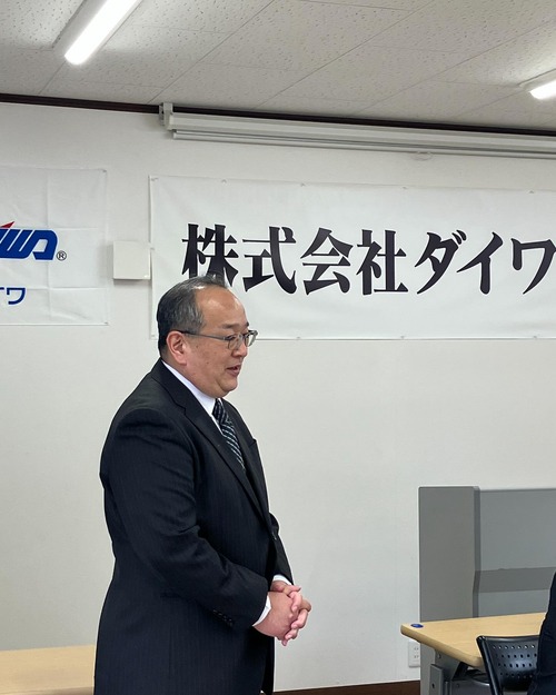 入社3