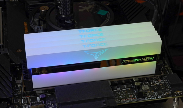 Team T-FORCE Xtreem ARGB WHITE DDR4 review_03657_DxO