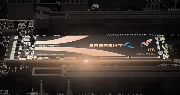 Sabrent Rocket Nvme PCIe 4.0_top