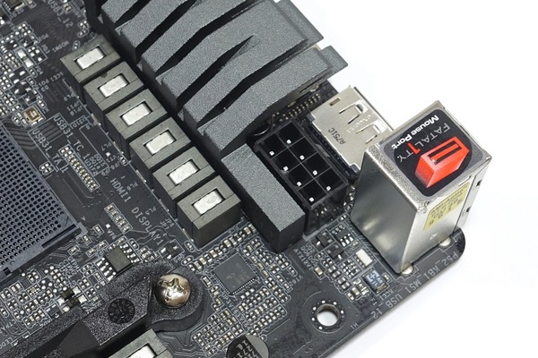 ASRock Fatal1ty X470 Gaming-ITX/ac review_06043
