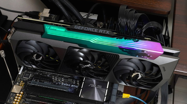 ZOTAC GAMING GeForce RTX 3080 AMP Extreme Holo LHR 12GB review_02970_DxO