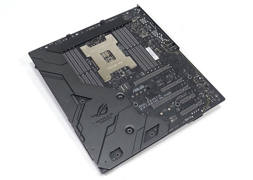 ASUS ROG ZENITH EXTREME Alpha review_07915_DxO