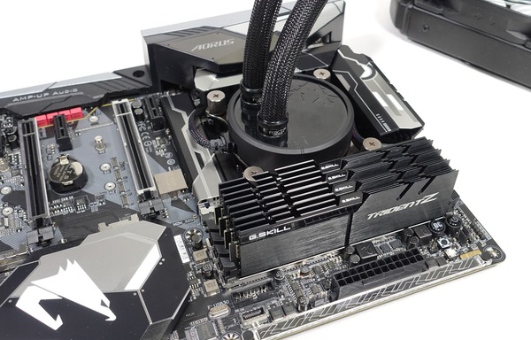 GIGABYTE Z370 AORUS Gaming 7 review_01755