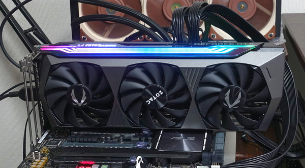 ZOTAC GAMING GeForce RTX 3080 AMP Holo review_06354_DxO