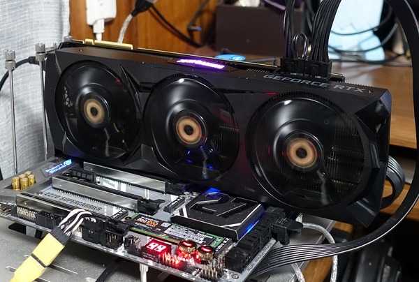 ZOTAC GAMING GeForce RTX 2080 Ti AMP review_02835