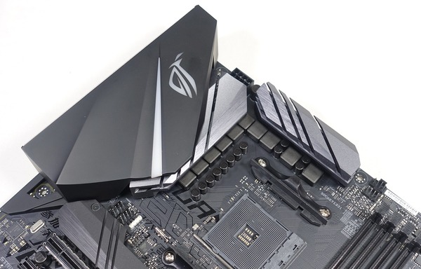 ASUS ROG STRIX X470-F GAMING review_05640