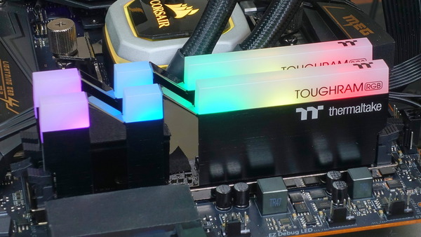 Thermaltake TOUGHRAM RGB