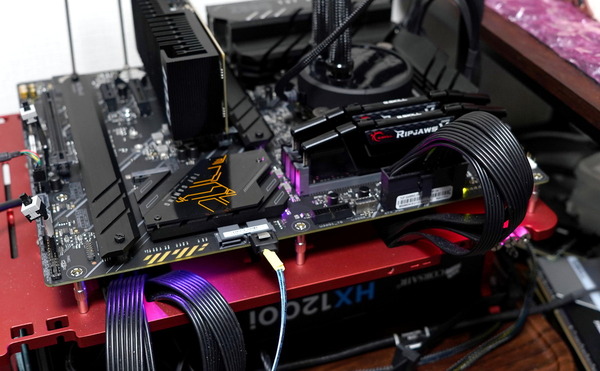 ASUS TUF GAMING Z690-PLUS WIFI D4 review_01430_DxO