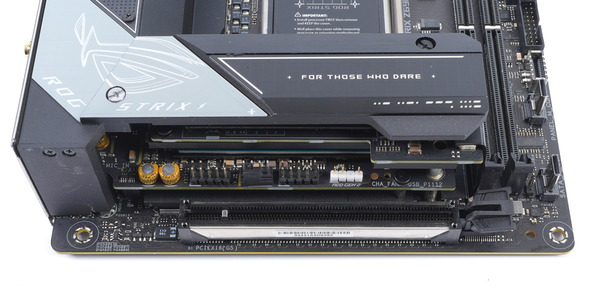 ASUS ROG STRIX Z690-I GAMING WIFI review_03479_DxO
