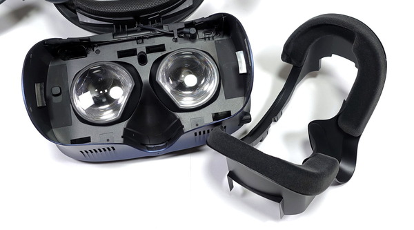 HTC VIVE Cosmos review_02748_DxO