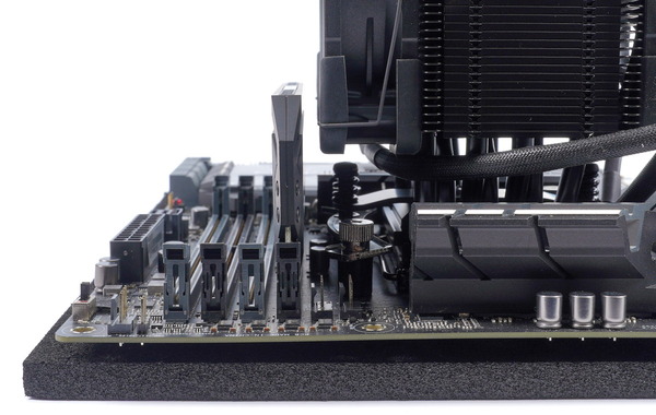 Noctua NH-U12A chromax.black review_01782_DxO