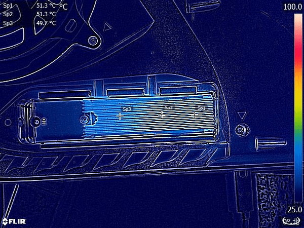 Team T-Force CARDEA Z44L 500GB_FLIR_inPS5