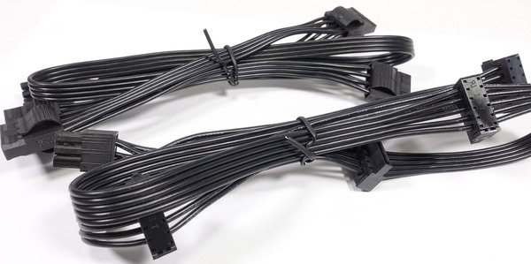Thermaltake Toughpower iRGB PLUS 1250W Titanium review_09064