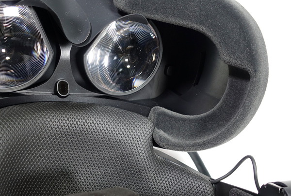 HTC VIVE Cosmos review_02776