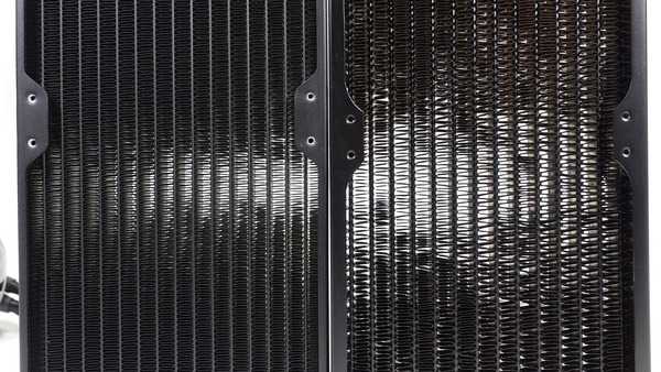 Corsair H115i PRO RGB review_04213