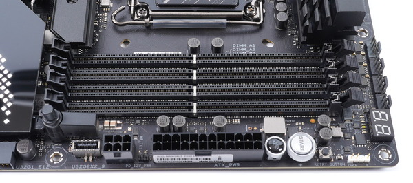 ASUS ROG MAXIMUS Z690 HERO review_00579_DxO
