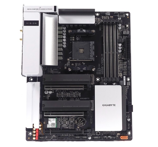 GIGABYTE B550 VISION D review_02621_DxO