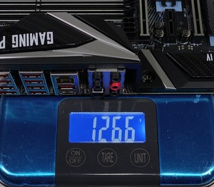 MSI X470 GAMING PRO CARBON review_09482