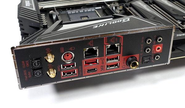 MSI MEG X570 GODLIKE review_00549_DxO