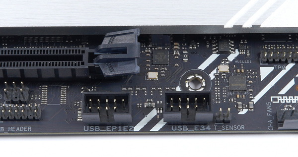 ASUS ROG STRIX Z690-A GAMING WIFI D4 review_01634_DxO