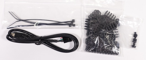 Thermaltake Toughpower iRGB PLUS 1250W Titanium review_09040