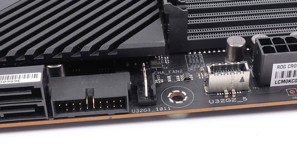 ASUS ROG Crosshair VIII Dark Hero review_07617_DxO