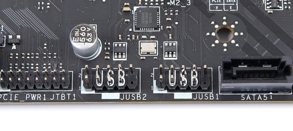 MSI MAG B560 TOMAHAWK WIFI review_02798_DxO