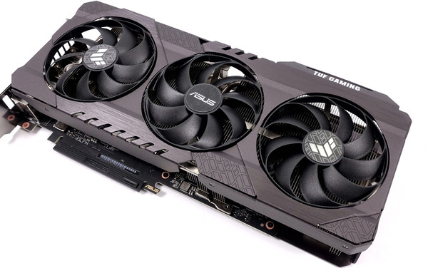 ASUS TUF-RTX3090-O24G-GAMING review_04527_DxO