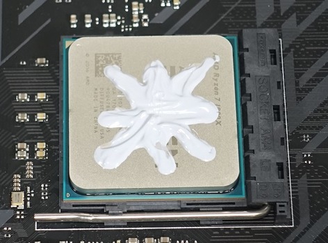 Lian Li PC-Q38 review_00843s