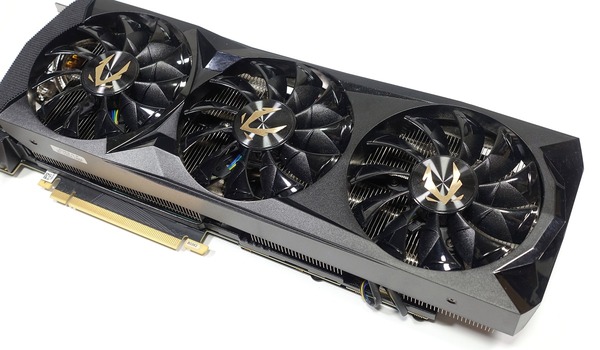 ZOTAC GAMING GeForce RTX 2080 Ti AMP review_02809_DxO