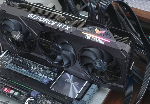 ASUS TUF-RTX3090-O24G-GAMING review_04977_DxO