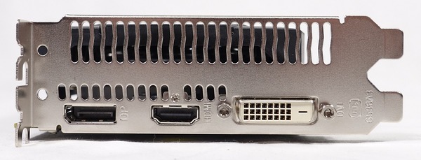 玄人志向 RD-RX560-E4GB review_07660