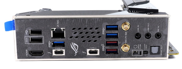 ASUS ROG STRIX Z690-I GAMING WIFI review_03467_DxO