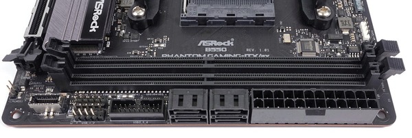 ASRock B550 Phantom Gaming-ITX_ax_02066_DxO