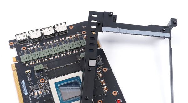 MSI GeForce RTX 3090 Ti SUPRIM X 24G review_07809_DxO