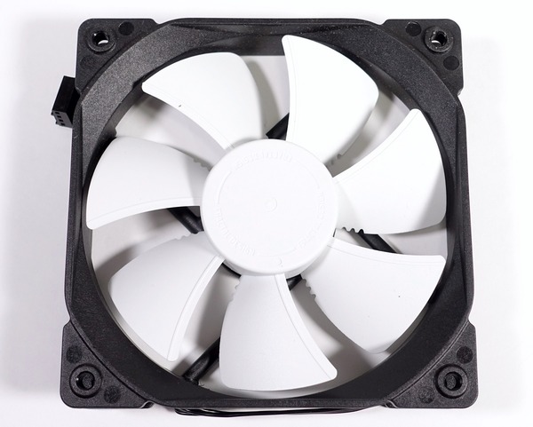 Fractal Design Celsius S36 review_07726