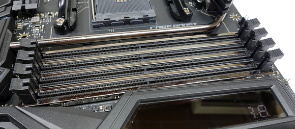 MSI MEG X570 GODLIKE review_00486_DxO