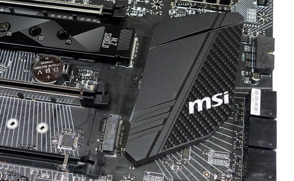 MSI X470 GAMING PRO CARBON review_05514