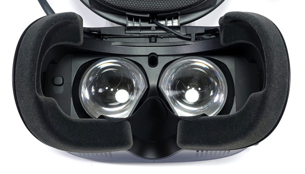 HTC VIVE Cosmos review_02737_DxO
