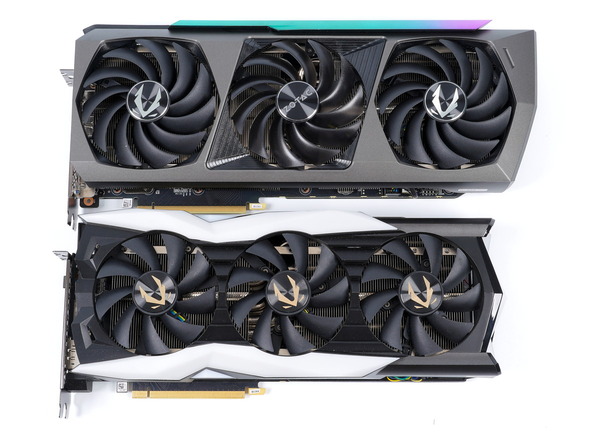ZOTAC GAMING GeForce RTX 3090 AMP Extreme Holo review_05457_DxO